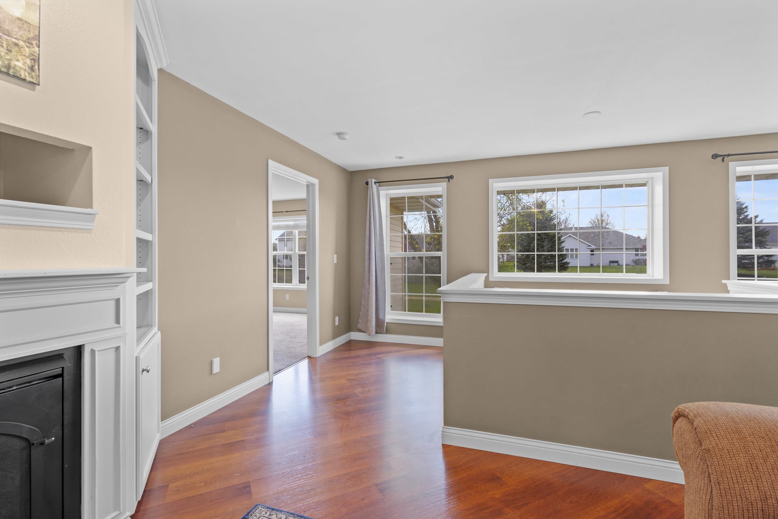 3219 East Fallcreek Lane Appleton, WI 54913 - Photo 11 of 87