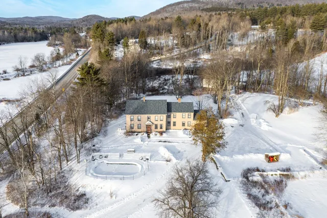 $695,000 | 815 Vermont Rte 100, Weston, VT 05161
