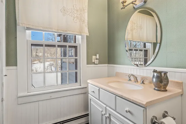 $695,000 | 815 Vermont Rte 100, Weston, VT 05161