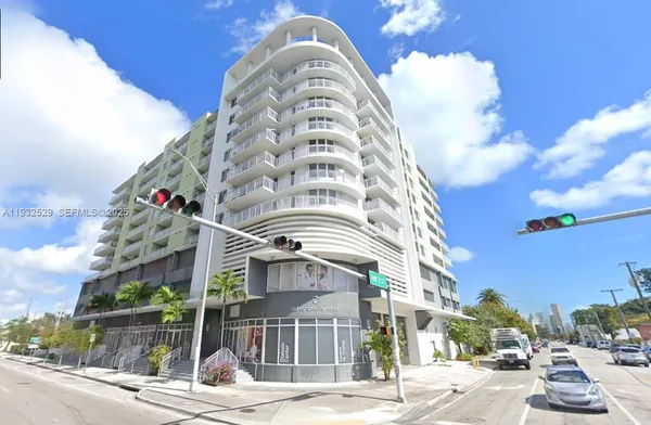 $1,900 | 219 Northwest 12th Avenue, Unit 705, Miami, FL 33128