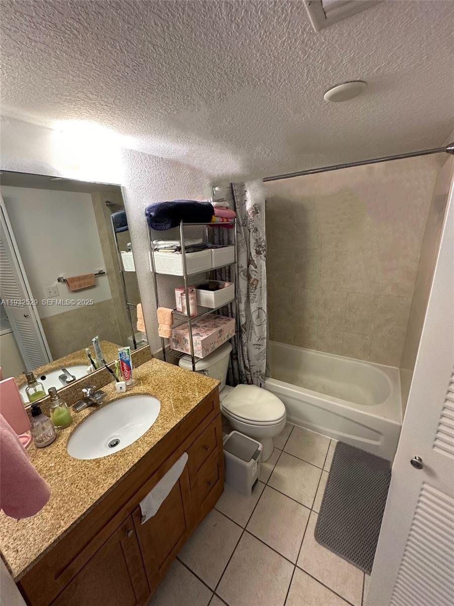 219 Northwest 12th Avenue, Unit 705 Miami, FL 33128 - Photo 7 of 8