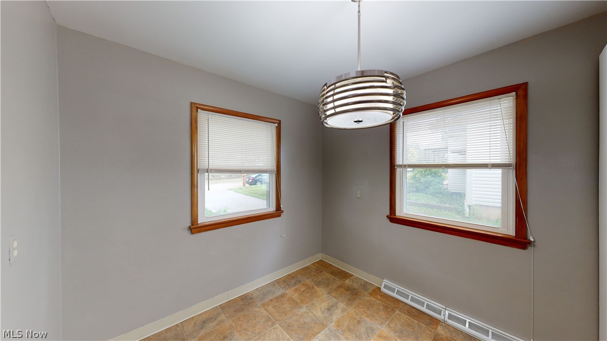 643 Dolton Road Akron, OH 44312 - Photo 12 of 31 Gallery Image 12