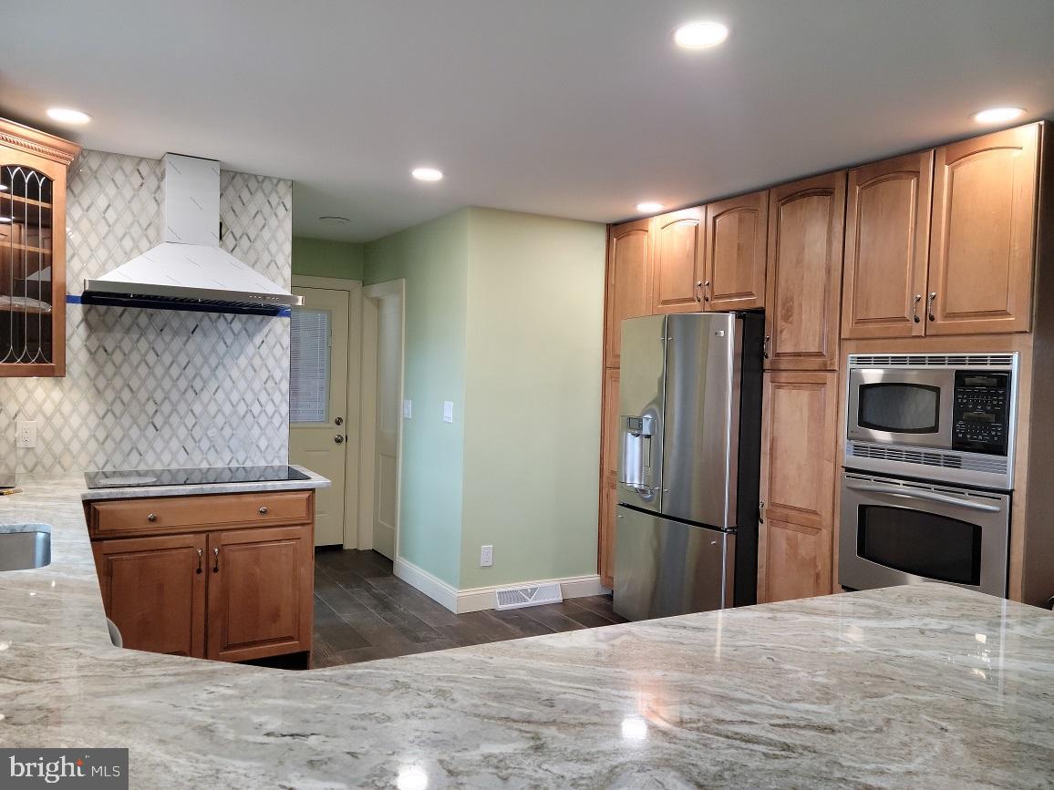 5993 Lake Road Newfield, NJ 08344 - Photo 2 of 6 Kitchen