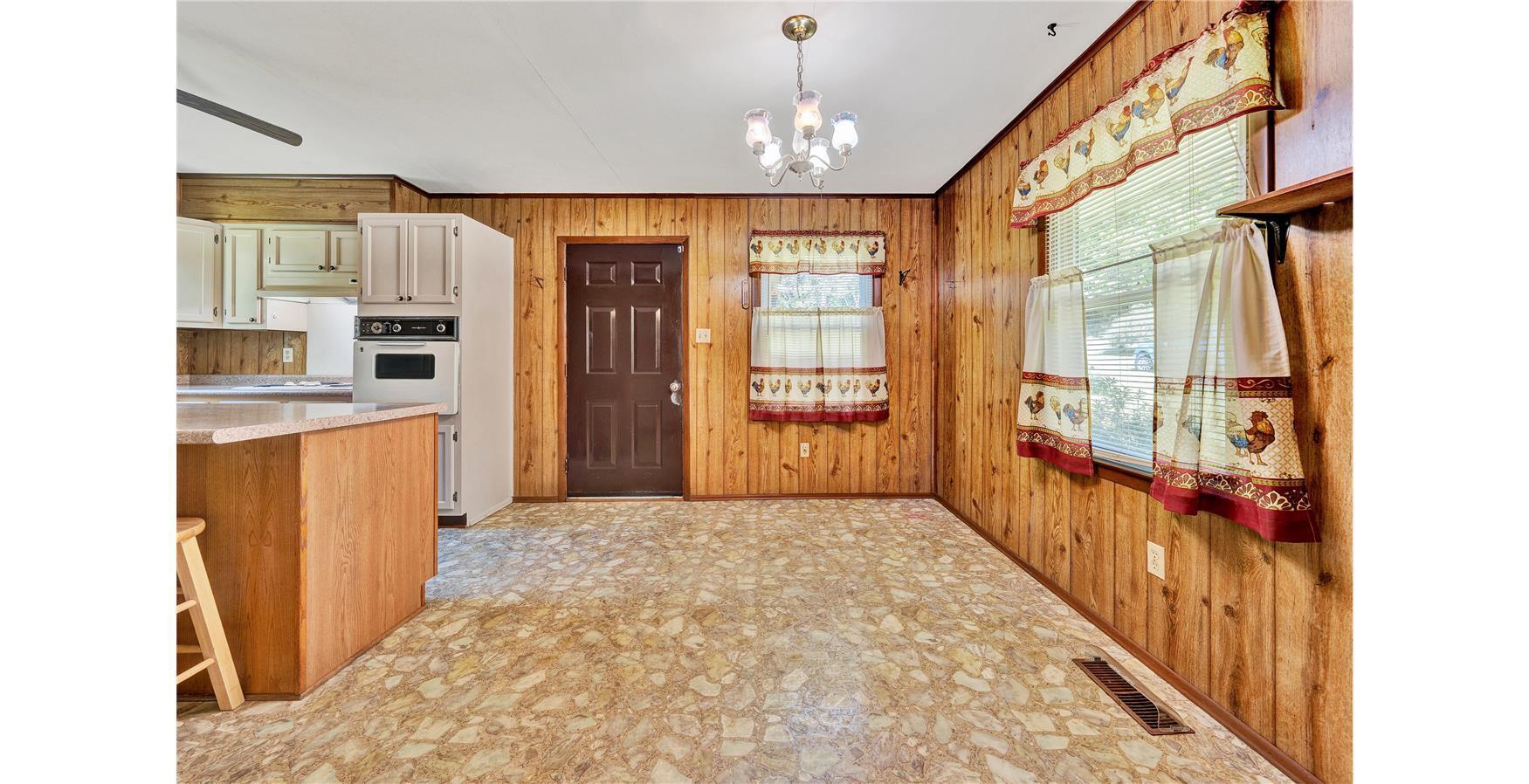 91 Masons Knob Road Boones Mill, VA 24065 - Photo 10 of 36 91 Masons Knob - Pic 9