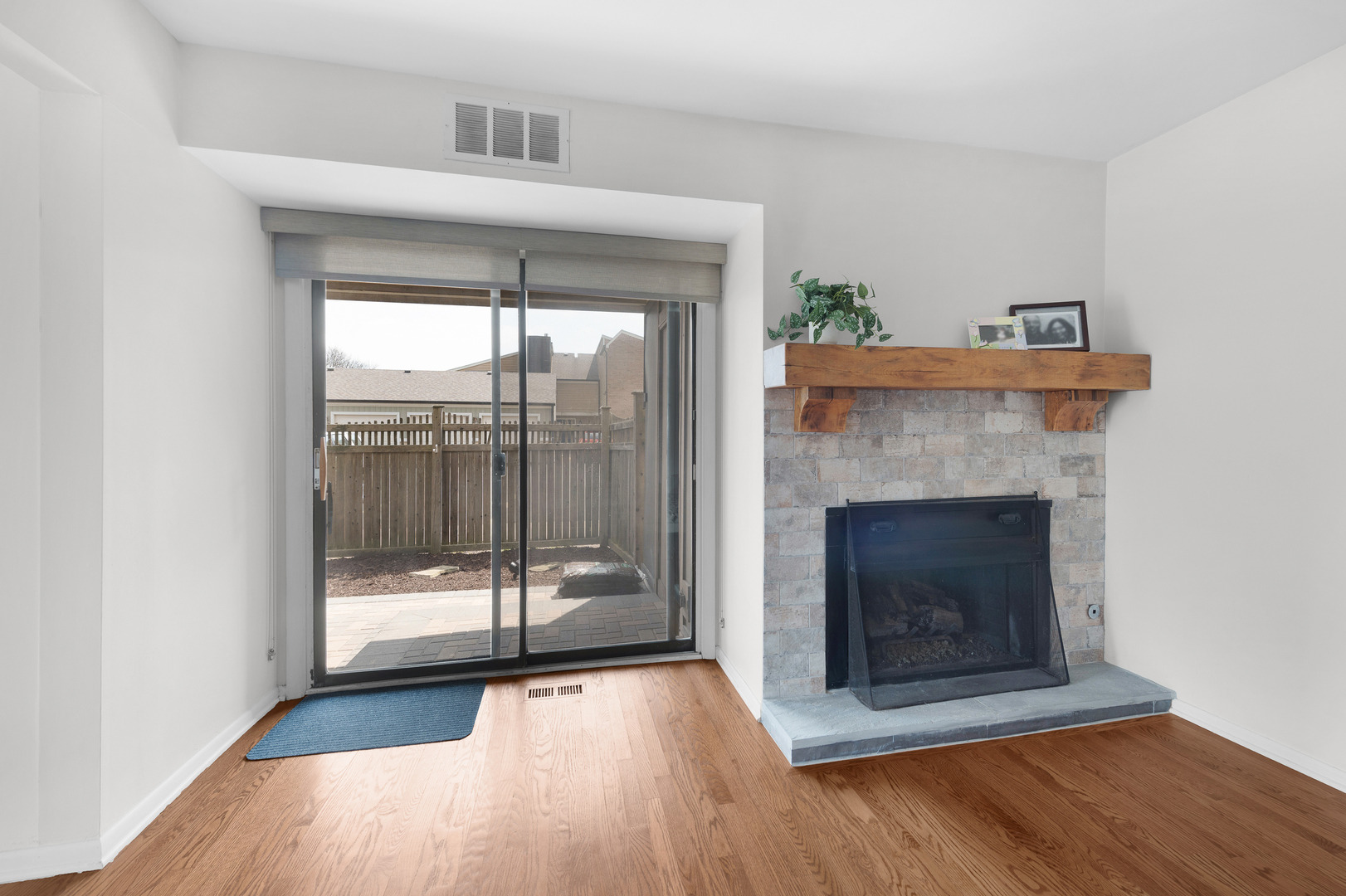 1475 South County Farm Road, Unit 14 Wheaton, IL 60189 - Photo 5 of 32