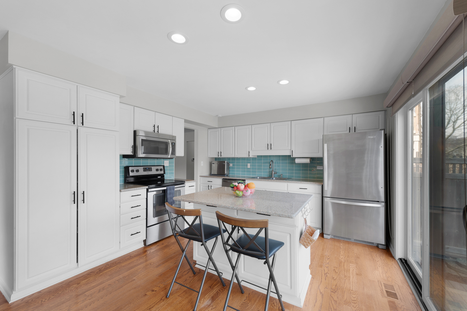 1475 South County Farm Road, Unit 14 Wheaton, IL 60189 - Photo 10 of 32