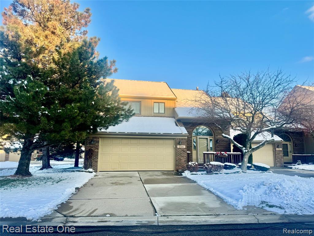 2191 Rochelle Park Drive, Unit 63 Rochester Hills, MI 48309 - Photo 1 of 29 Gallery Image 1