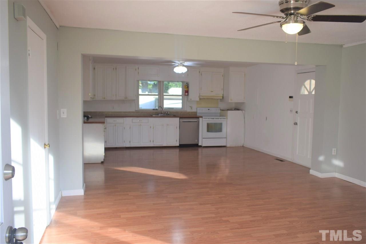 810 Old Rte 22 Kenly, NC 27542 - Photo 3 of 12 Gallery Image 3