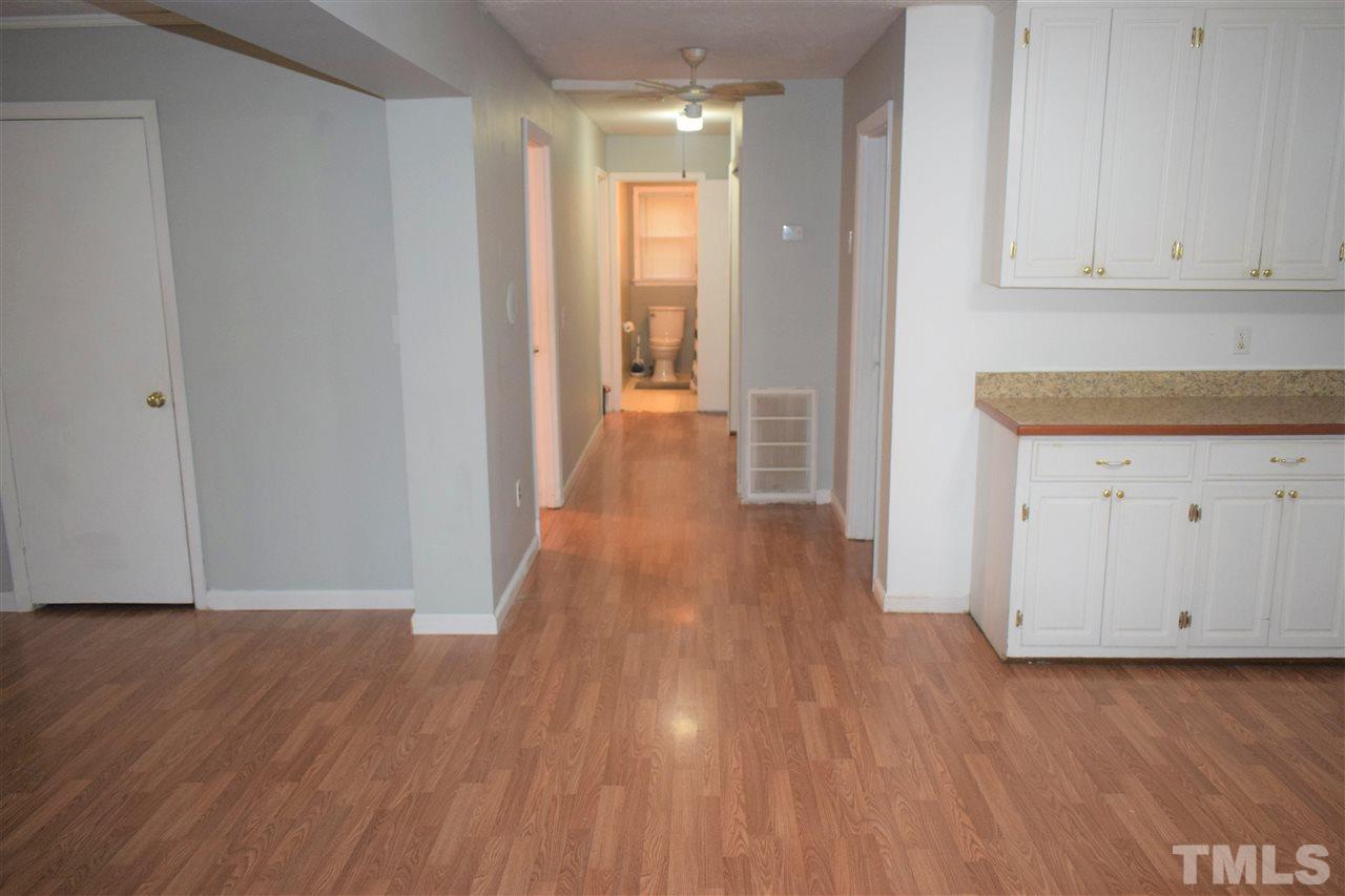 810 Old Rte 22 Kenly, NC 27542 - Photo 6 of 12 Gallery Image 6