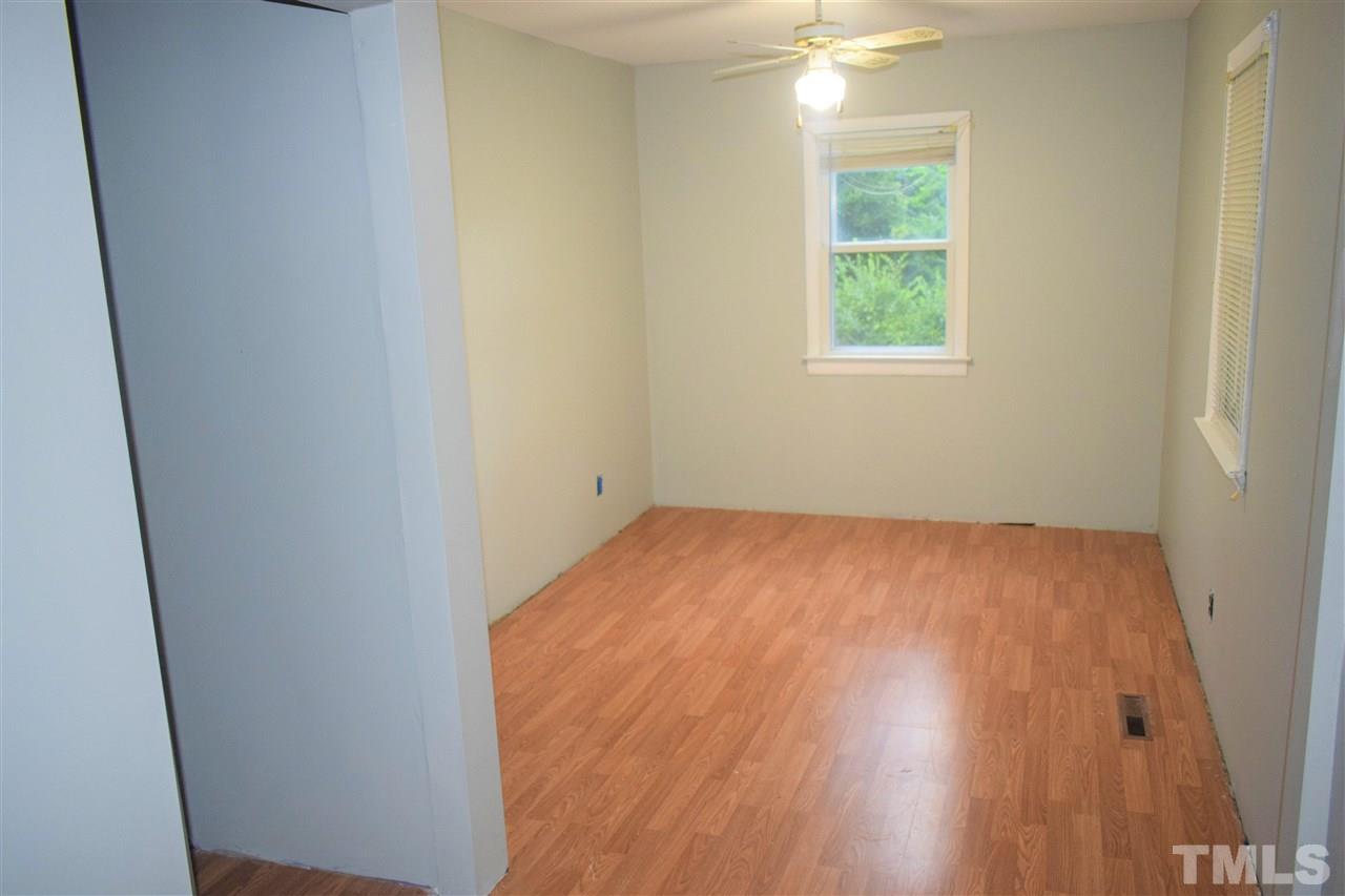 810 Old Rte 22 Kenly, NC 27542 - Photo 10 of 12 Gallery Image 10