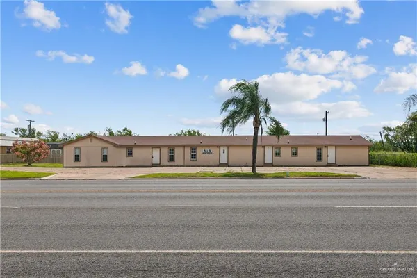 $775 | 801 South Fm 1015, Unit 3, Weslaco, TX 78596