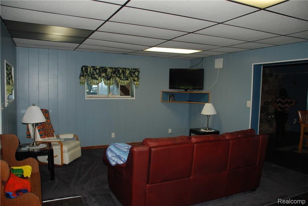 2800 Edgewood Road Erie, MI 48133 - Photo 10 of 45 10.jpg