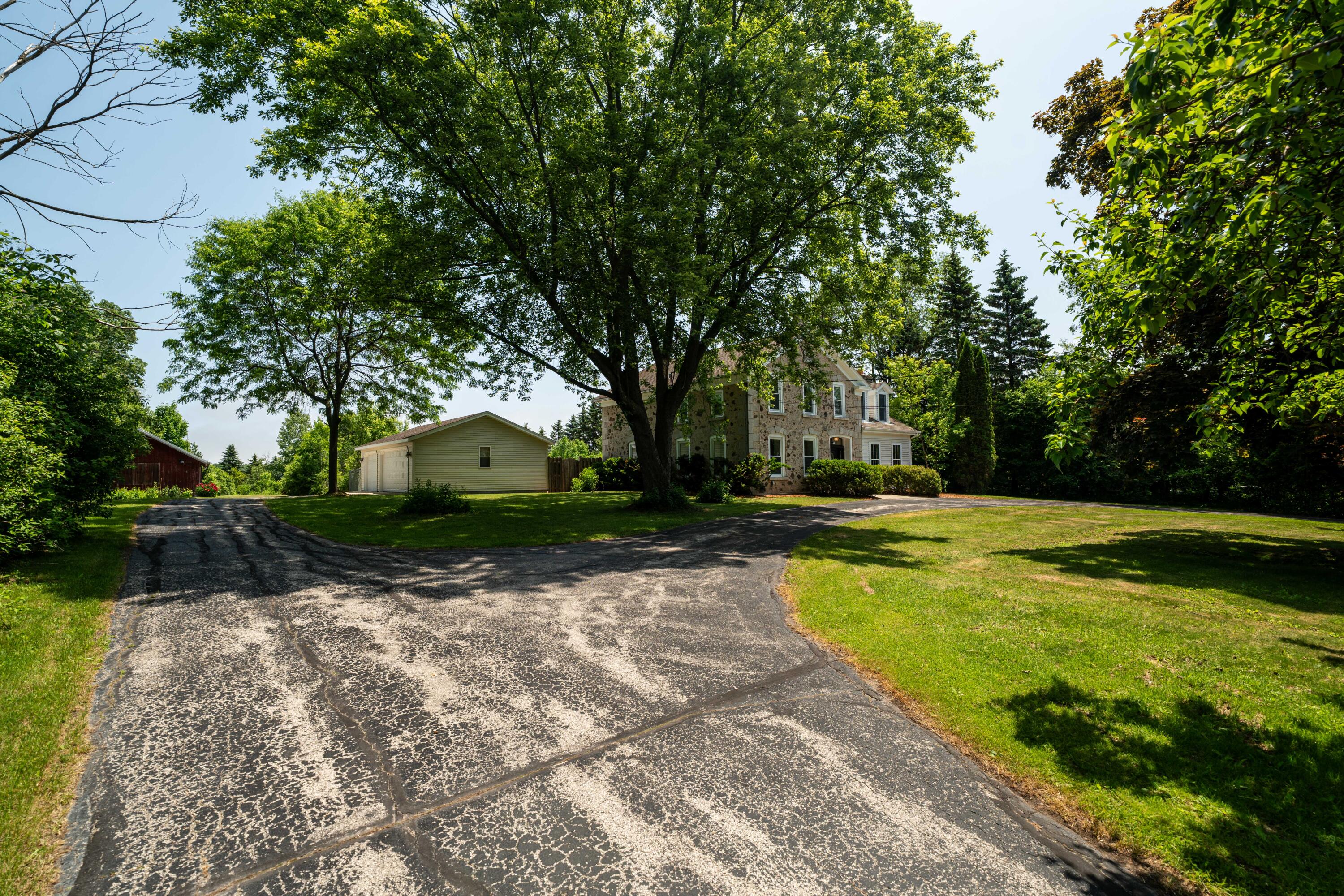 628 North Port Washington Road Grafton, WI 53024 - Photo 40 of 47 Driveway