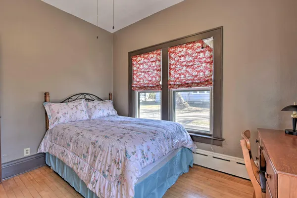 $2,100 | 108 2nd Street South, Buffalo, MN 55313