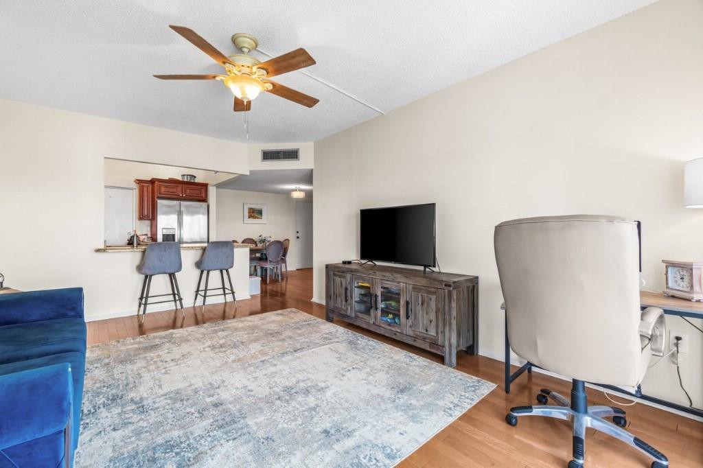 55 Southwest 2nd Avenue, Unit 405G Boca Raton, FL 33432 - Photo 3 of 15 Photo 3