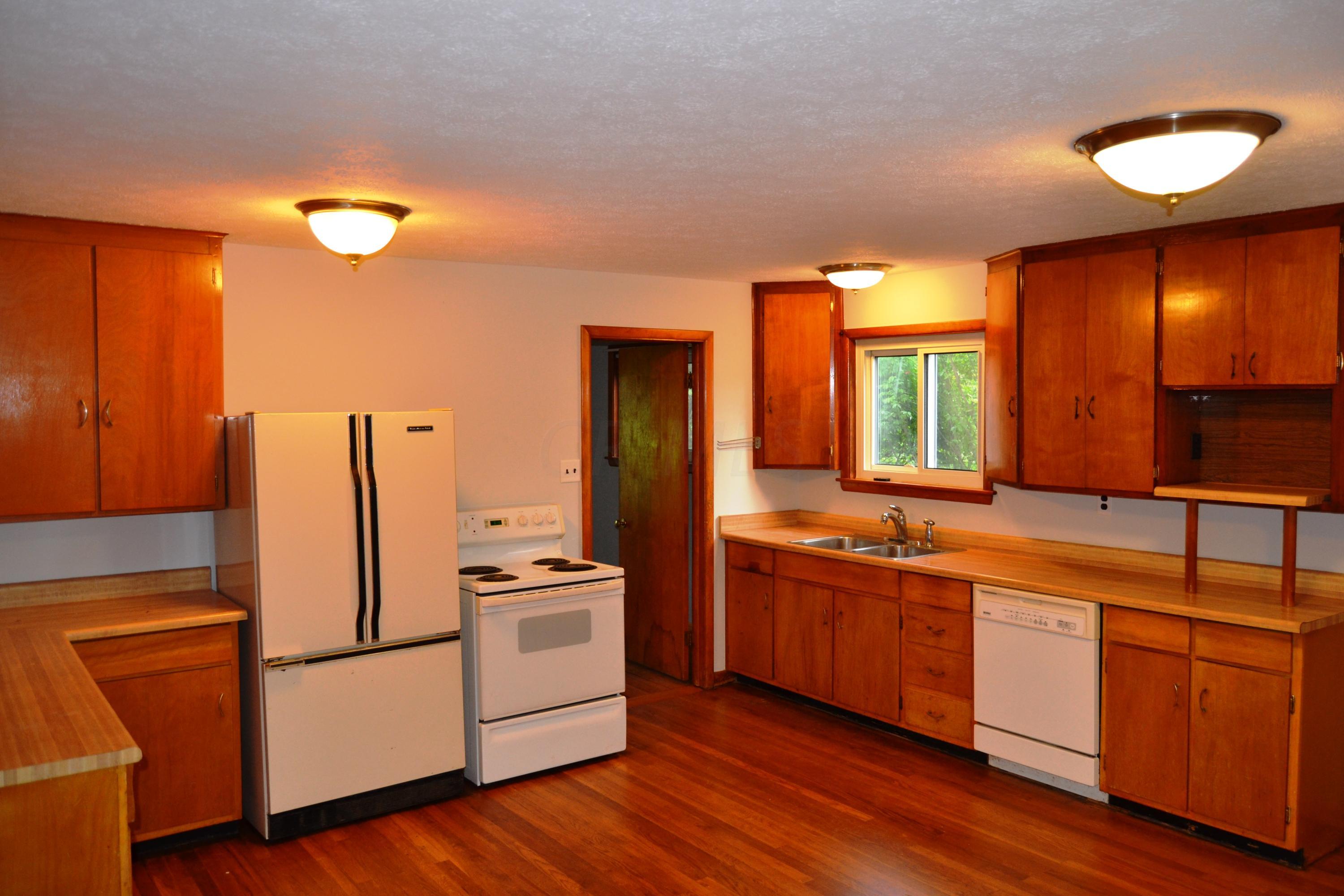 2415 North Old State Road Delaware, OH 43015 - Photo 5 of 20