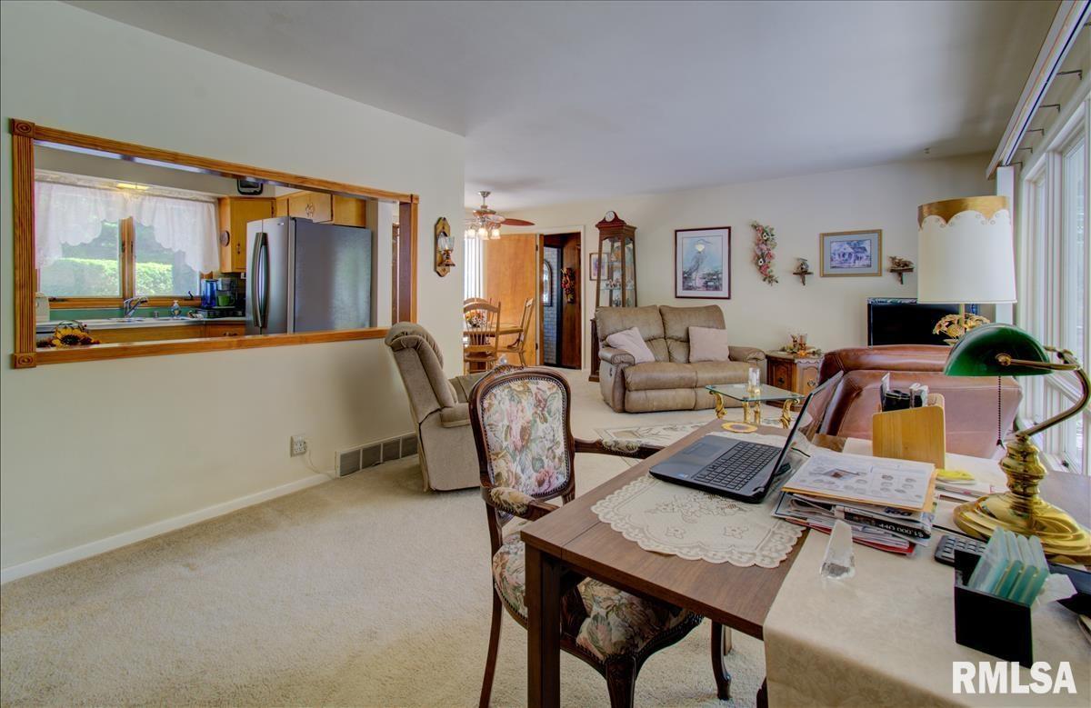 5 Horseshoe Drive Springfield, IL 62702 - Photo 8 of 43 Gallery Image 8