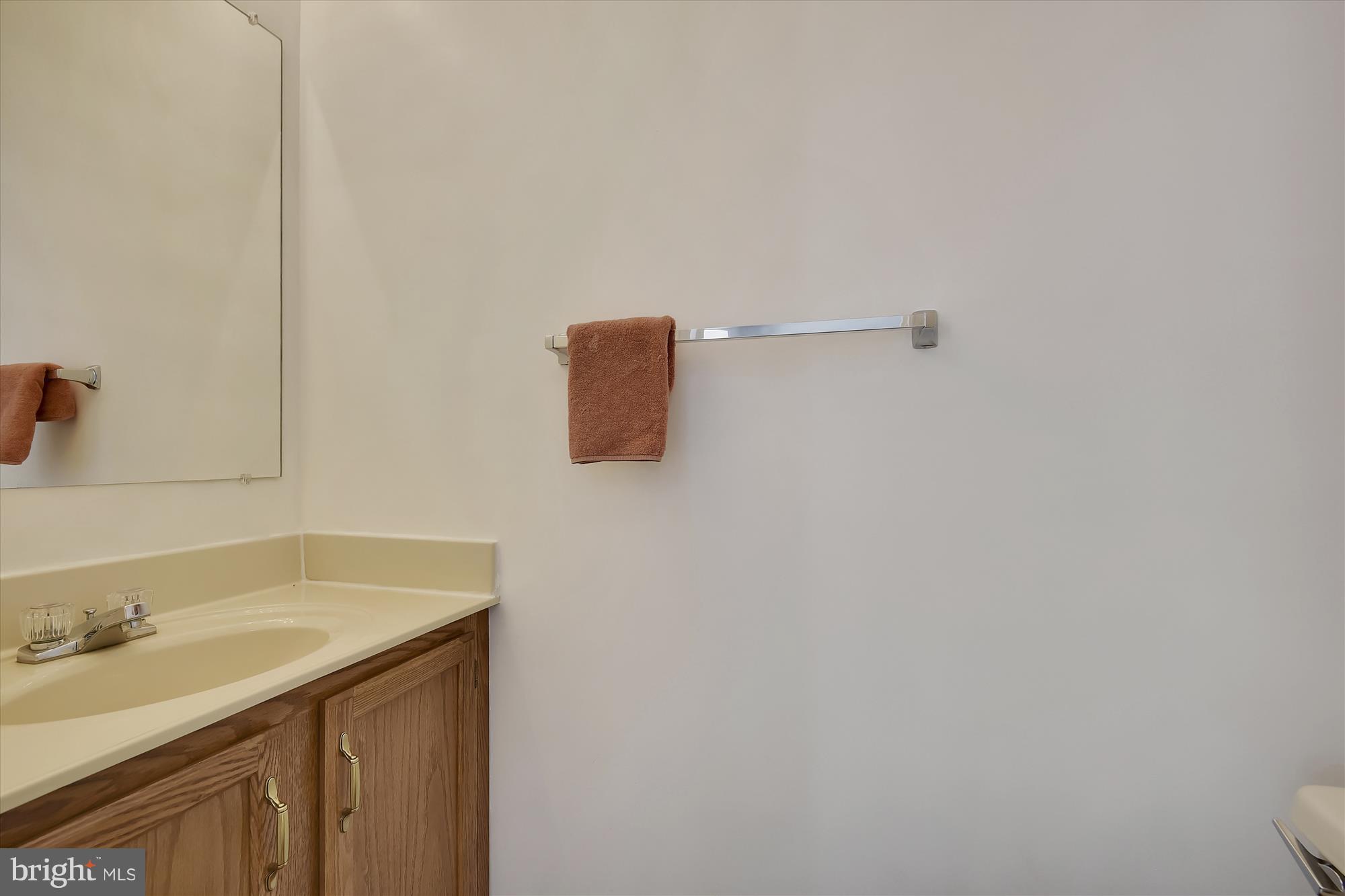 3751 Foxford Stream Road Baltimore, MD 21236 - Photo 19 of 21 Main Bath