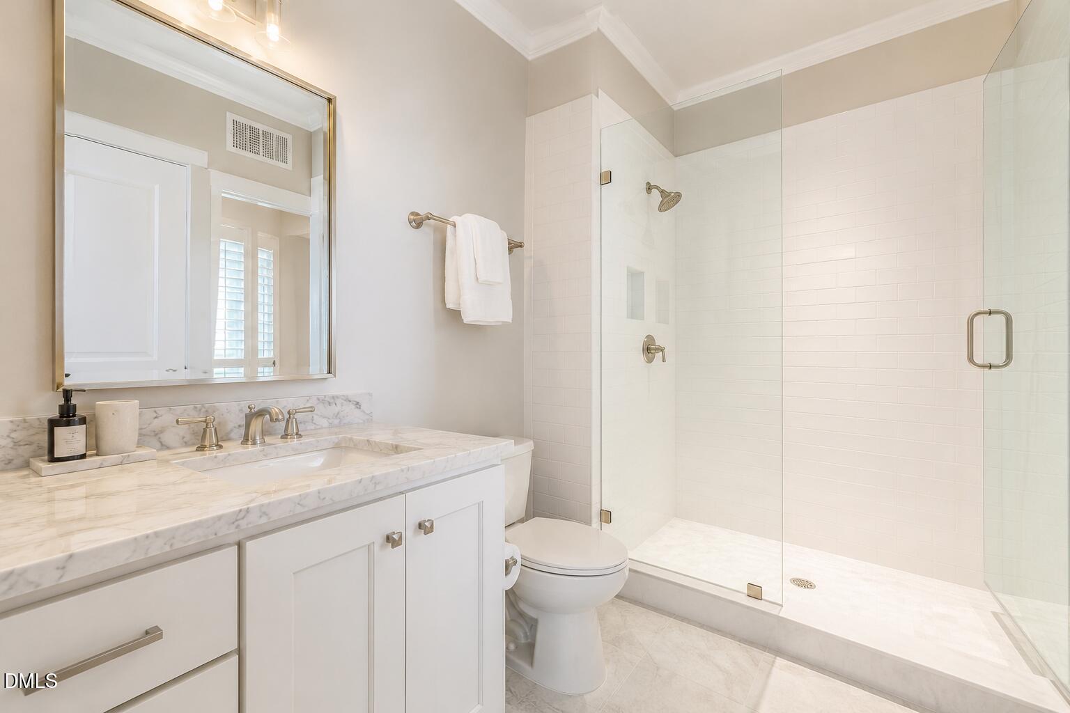 607 Smedes Place, Unit B Raleigh, NC 27605 - Photo 14 of 22 bath