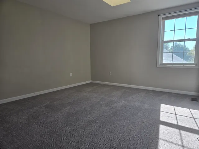 $359,000 | 230 Liberty Drive, Unit B, Pembroke, NH 03275