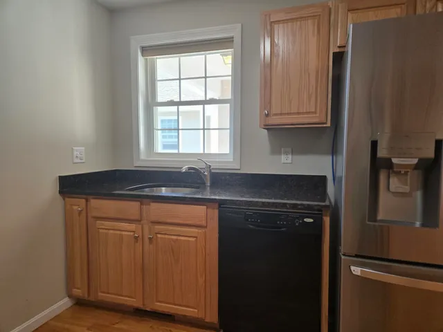 $359,000 | 230 Liberty Drive, Unit B, Pembroke, NH 03275