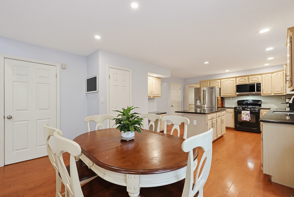 12 Iron Hollow Road Sharon, MA 02067 - Photo 12 of 41
