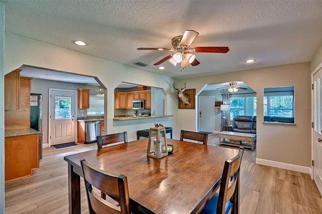 $249,998 | 5686 Southeast 127th Place, Belleview, FL 34420