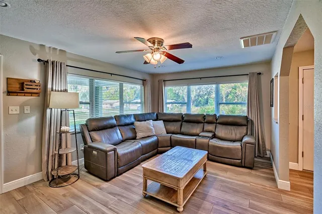 $249,998 | 5686 Southeast 127th Place, Belleview, FL 34420