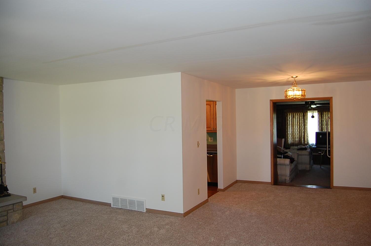6203 Dublin Road Delaware, OH 43015 - Photo 13 of 21