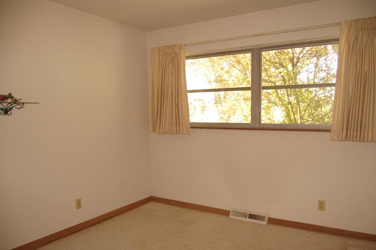 6203 Dublin Road Delaware, OH 43015 - Photo 18 of 21
