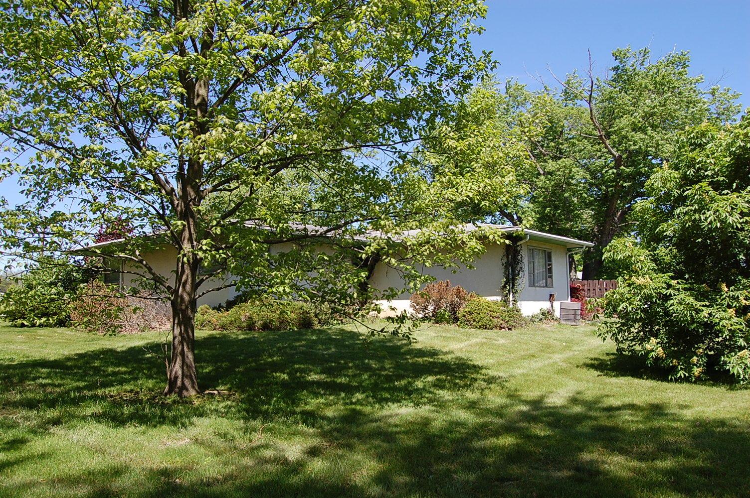6203 Dublin Road Delaware, OH 43015 - Photo 2 of 21
