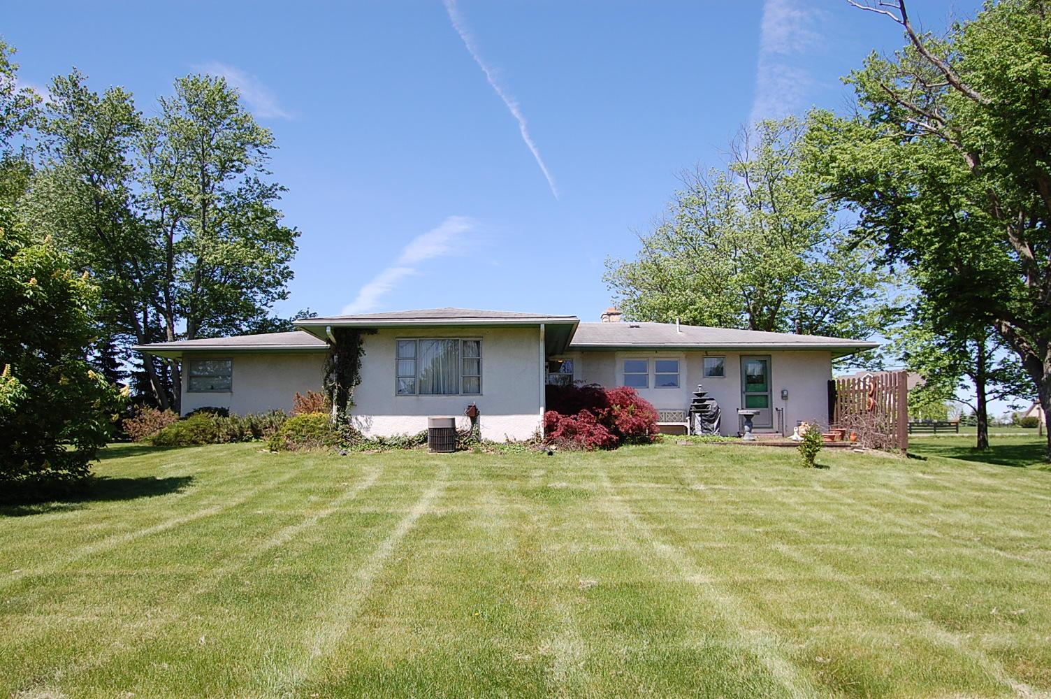 6203 Dublin Road Delaware, OH 43015 - Photo 3 of 21