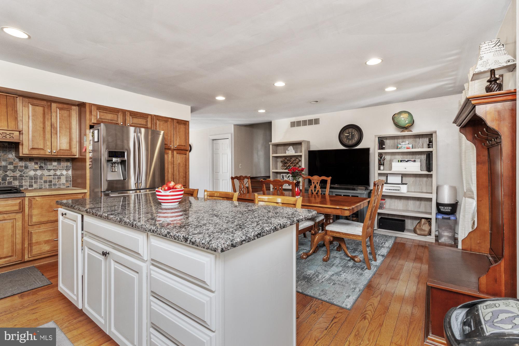 9202 Santa Rita Road Baltimore, MD 21236 - Photo 13 of 50 Kitchen/Dining Room