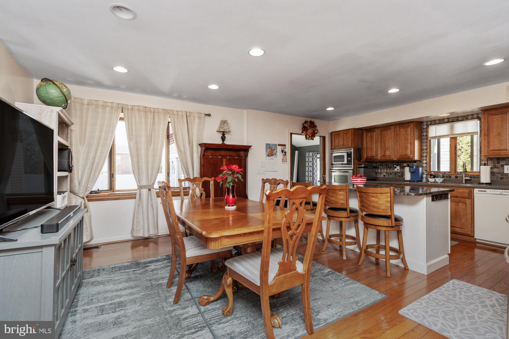 9202 Santa Rita Road Baltimore, MD 21236 - Photo 6 of 50 Dining Room/Kitchen