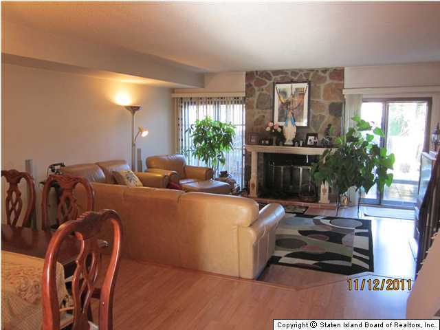 271 Signs Road, Unit A Staten Island, NY 10314 - Photo 3 of 17 Additional Photo