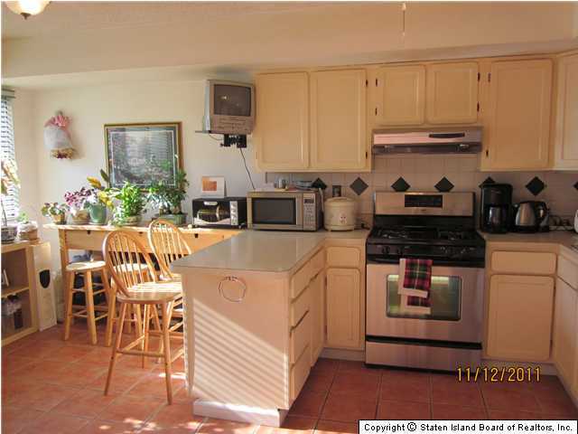271 Signs Road, Unit A Staten Island, NY 10314 - Photo 5 of 17 Additional Photo
