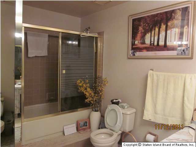 271 Signs Road, Unit A Staten Island, NY 10314 - Photo 10 of 17 Additional Photo