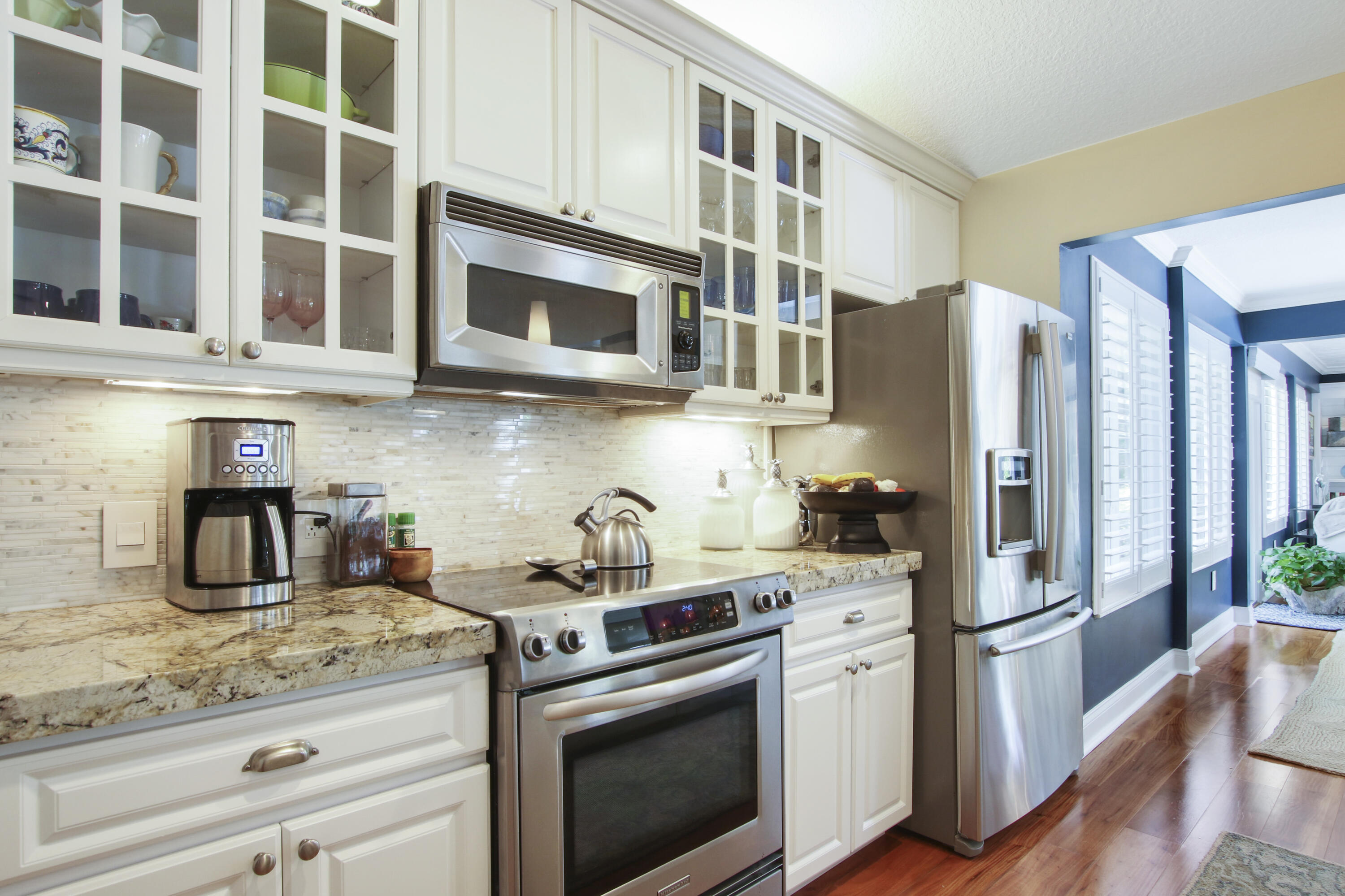 15 Bayview Road Tequesta, FL 33469 - Photo 11 of 43 Kitchen