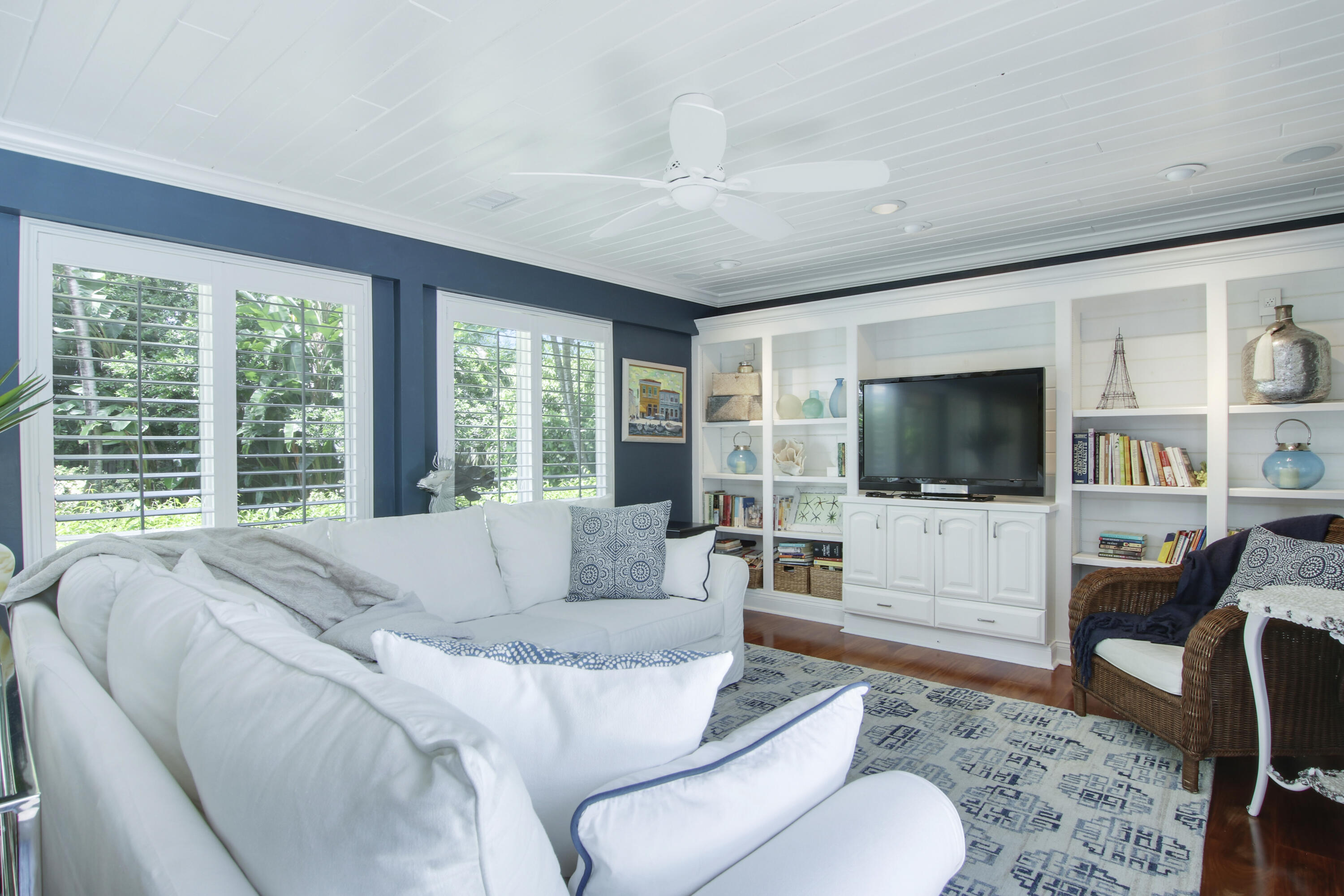 15 Bayview Road Tequesta, FL 33469 - Photo 26 of 43 Family Room