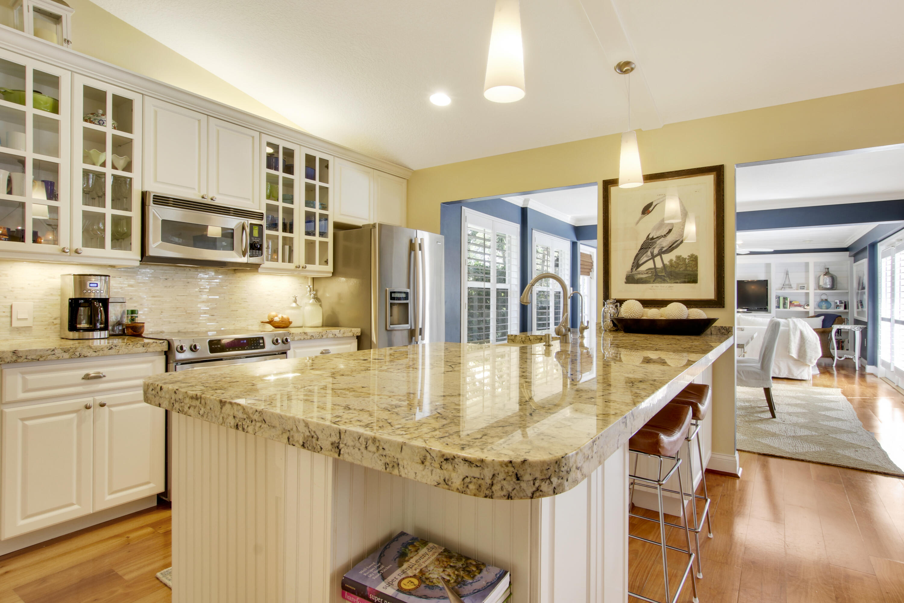 15 Bayview Road Tequesta, FL 33469 - Photo 10 of 43 Kitchen
