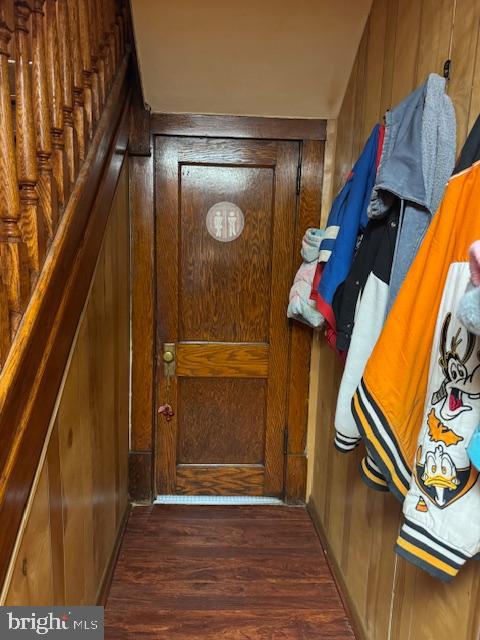 606 Maple Avenue Johnstown, PA 15901 - Photo 16 of 41 a view of an entryway