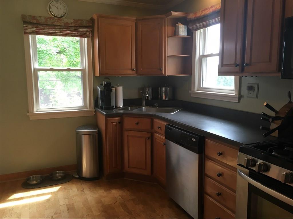 1242 Prospect Road Pittsburgh, PA 15227 - Photo 9 of 23 Gallery Image 9