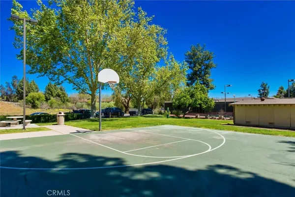 $575,000 | 24785 Sand Wedge Lane, Valencia, CA 91355