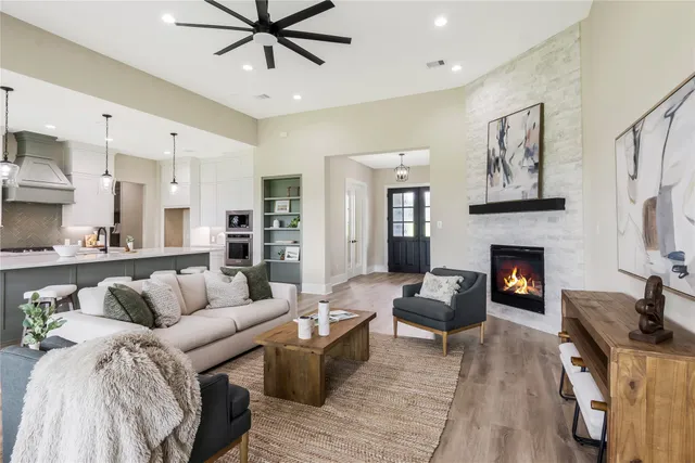 $797,600 | 1430 Bluebonnet Ridge Drive, Chappell Hill, TX 77426