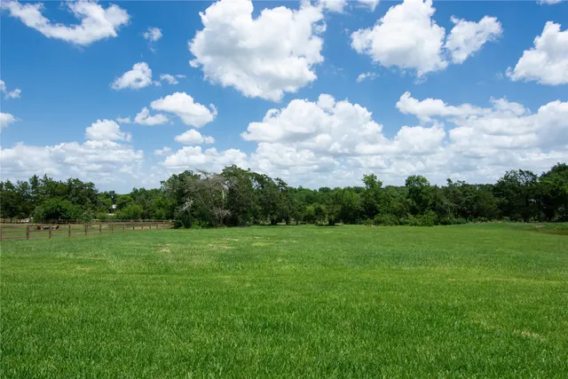 $797,600 | 1430 Bluebonnet Ridge Drive, Chappell Hill, TX 77426