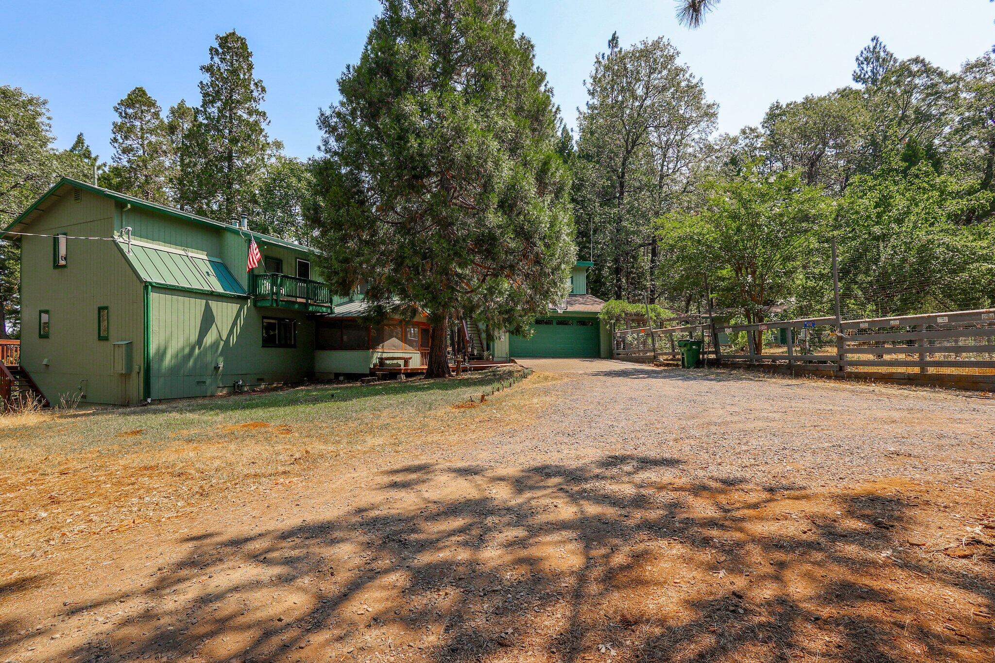 27960 Bullskin Ridge Road Oak Run, CA 96069 - Photo 2 of 62 93-web-or-mls-8Q0A6891