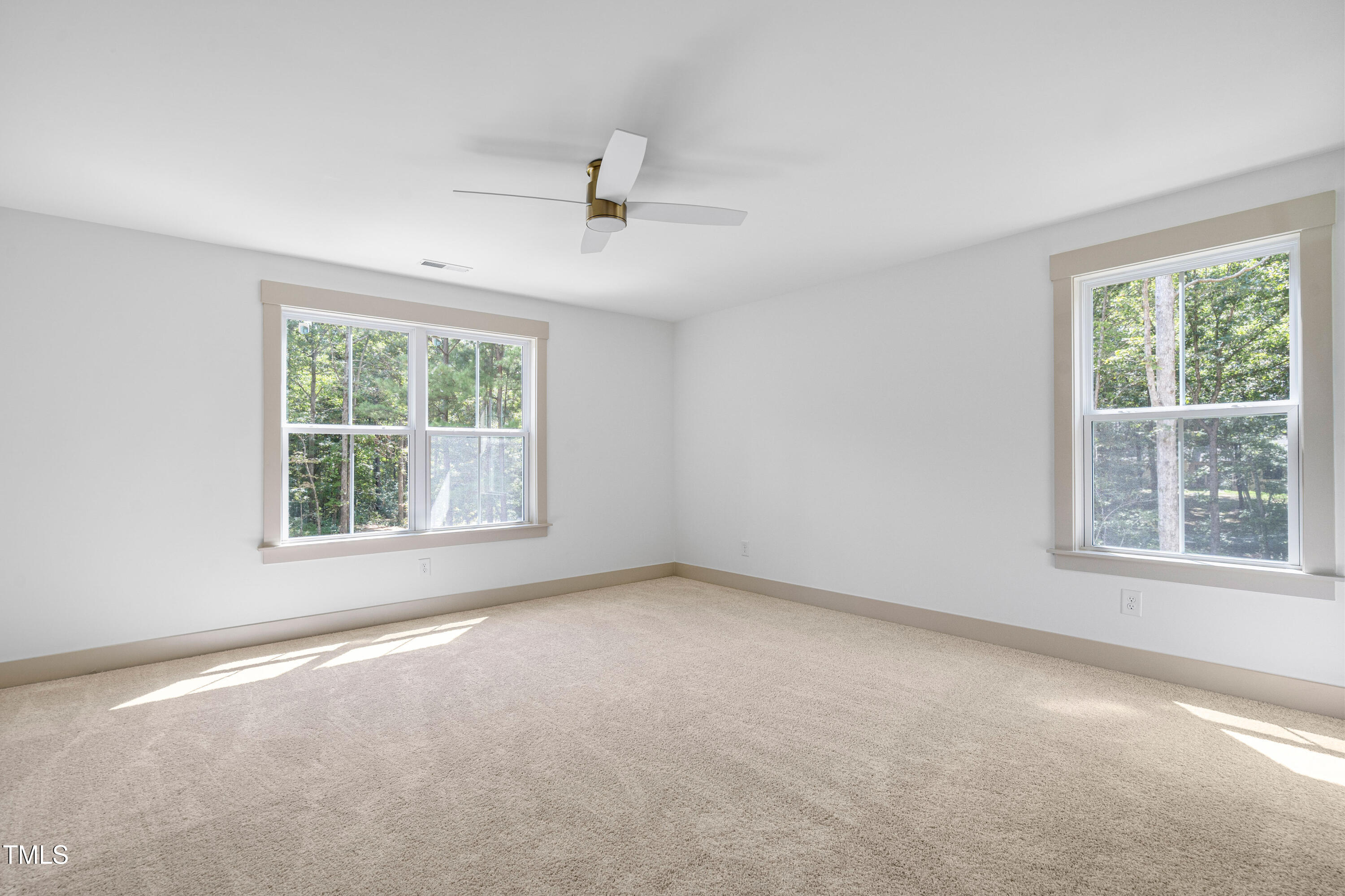 312 Russ Road Smithfield, NC 27577 - Photo 29 of 62 an empty room with a window