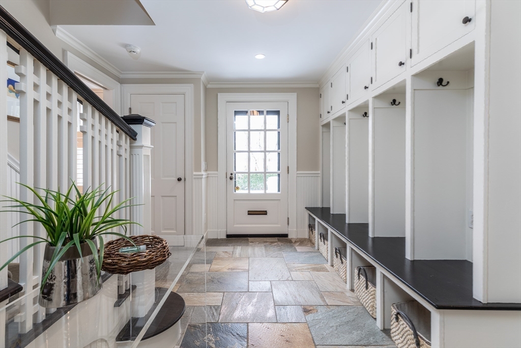 64 Albion Road Wellesley, MA 02481 - Photo 25 of 38
