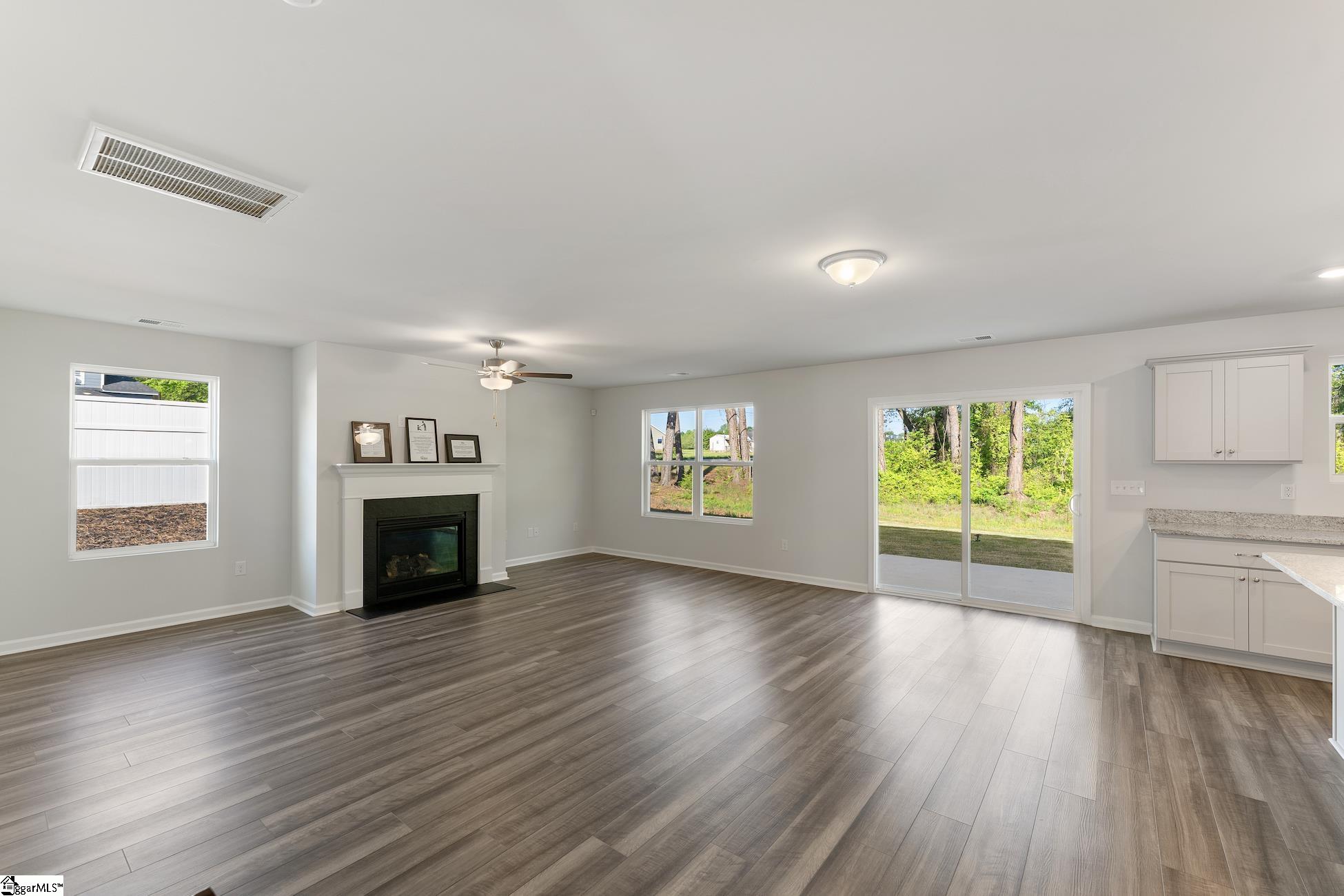 305 Carramore Drive Inman, SC 29349 - Photo 6 of 30