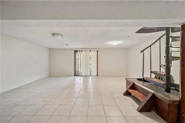 $230,000 | 7044 North Askew Avenue, Gladstone, MO 64119